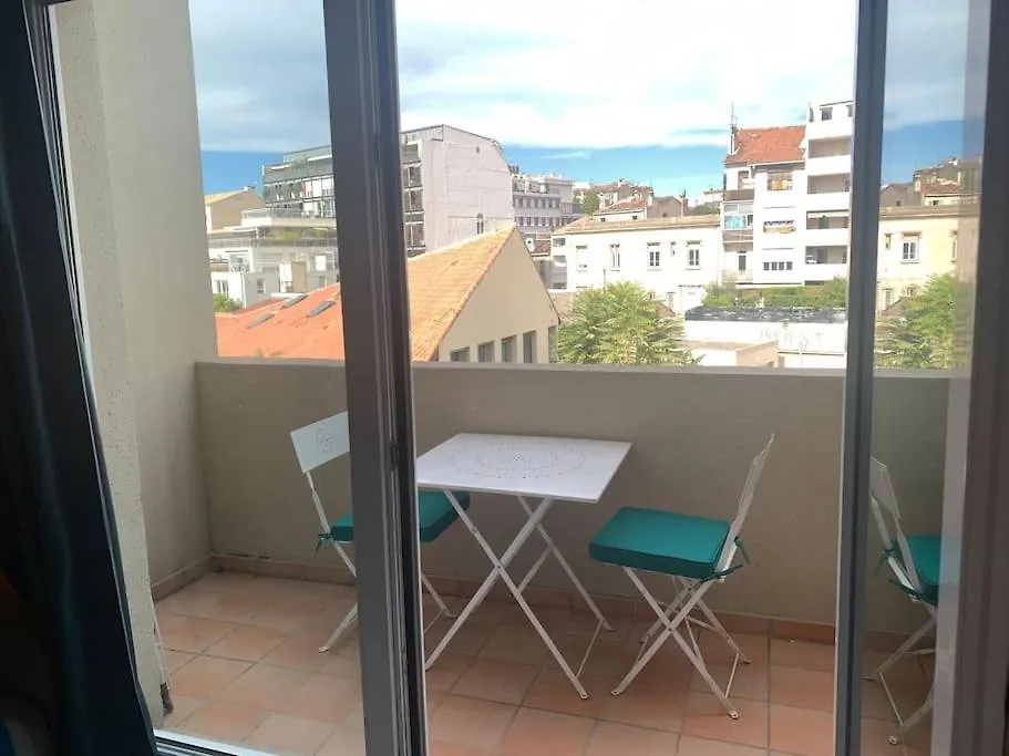 Apartamento Studio Marseille Delphes - Entree Autonome